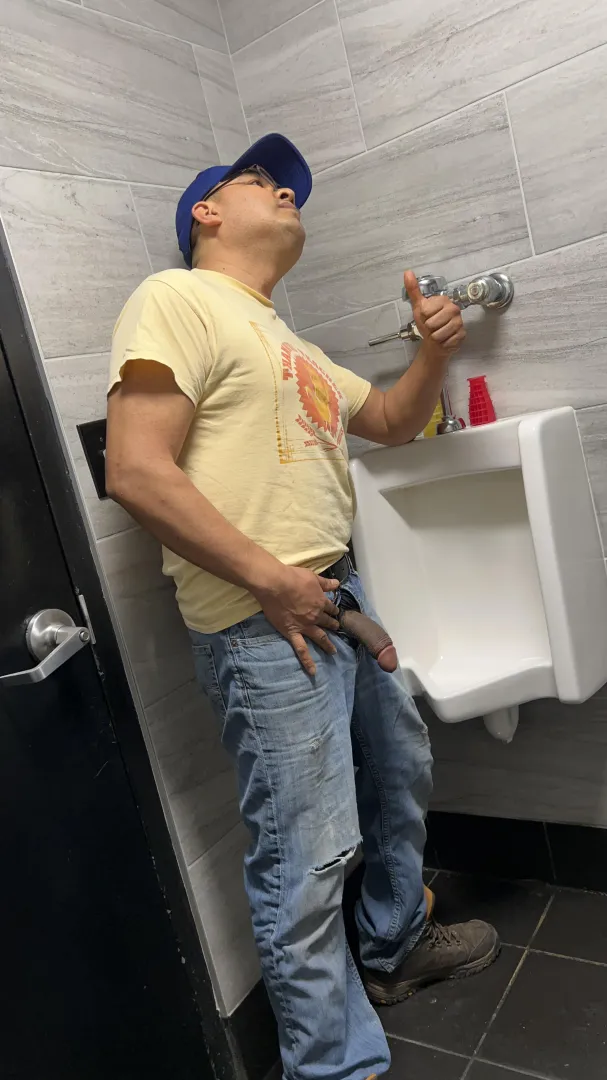 (42) come over and get on your knees… posted by Carlos3783