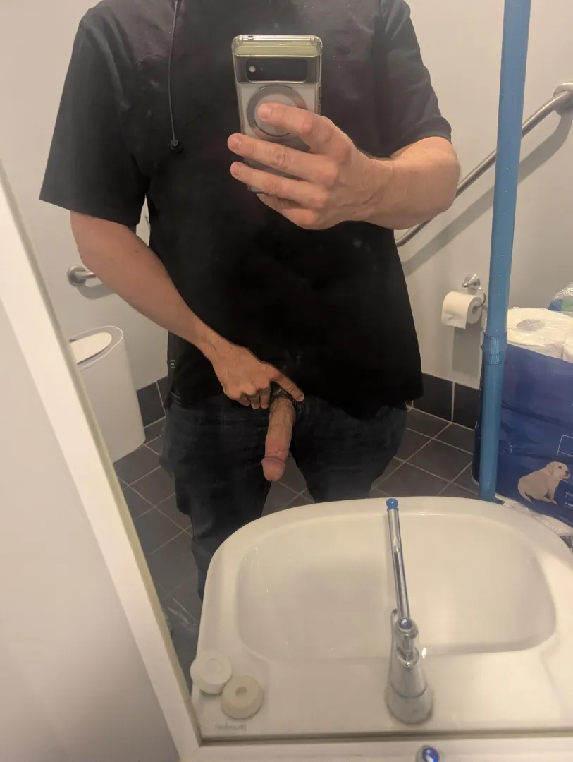 (43) Busy today, only time for a quick flash! posted by New_Way4844