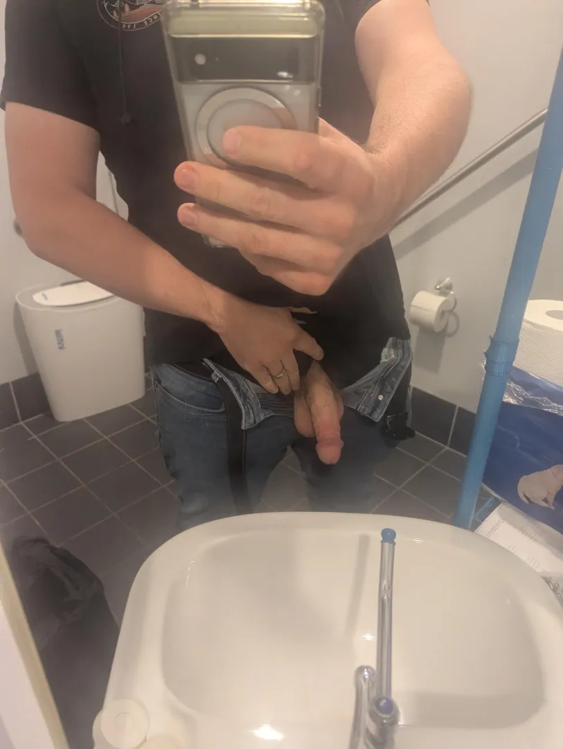 (43) Freed from captivity posted by New_Way4844