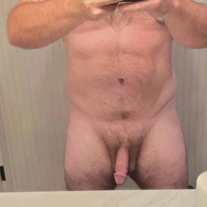 43 m4a. 6', 205, looking for a host for frotting, jerking and sucking. Open to more, kink friendly, all legal ages and all body types are good. posted by Helpful_Object5365