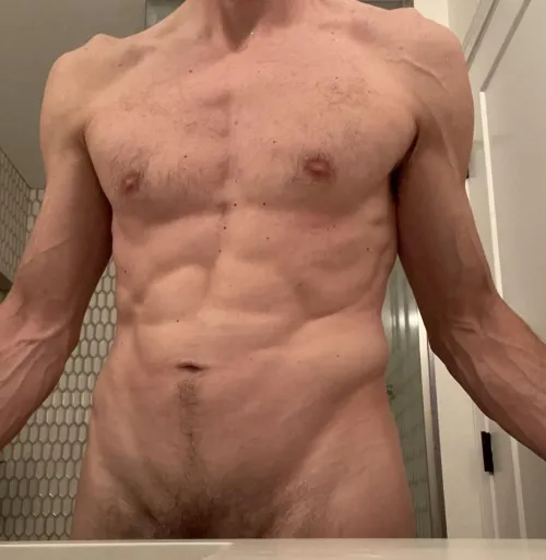 43 [M4F] Fit and fun on North Shore looking for like-minded playmate by CloudyTrail1