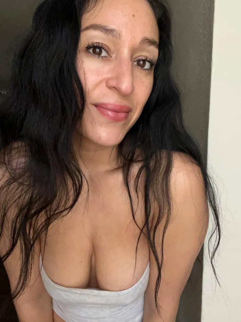 44 years old and still feeling sexy posted by LumiFawn