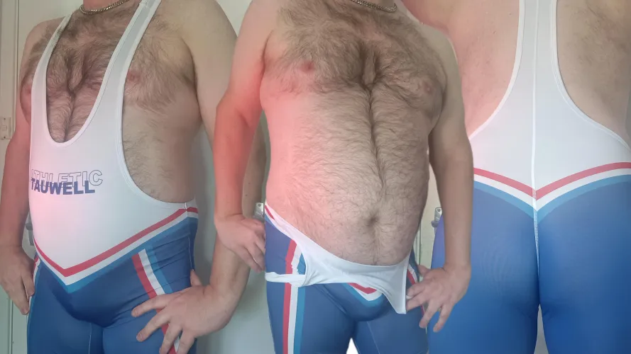 44M ‍♂️ I realise I don't look like most of the guys on here, but… by th1rstyb0y