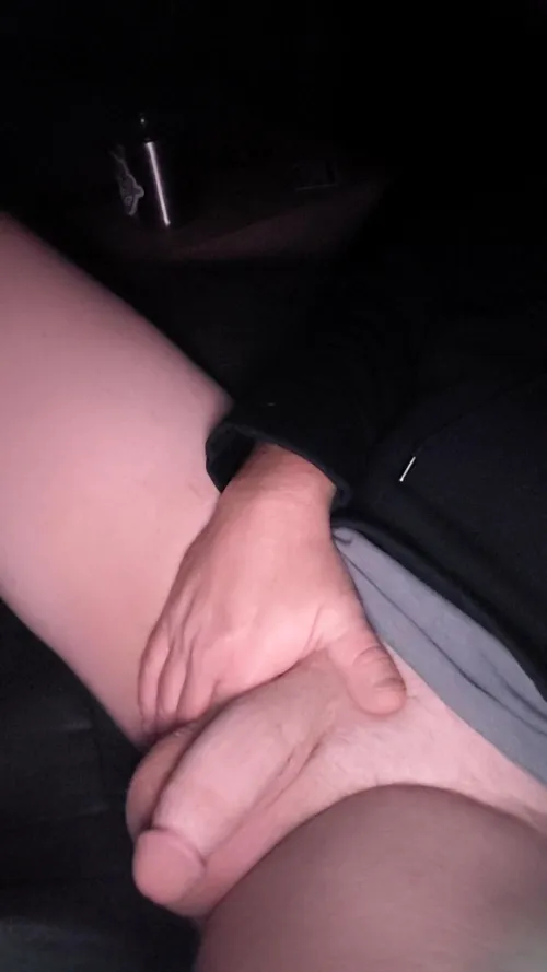 44M snowed/iced in catawba...wish it was blowed in by CarolinaCock1981