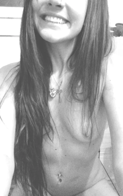 45 [F4M] just arrived in Berlin and visiting here for a week … looking for younger guy for casual fun while in town! by Electronic-Potato728