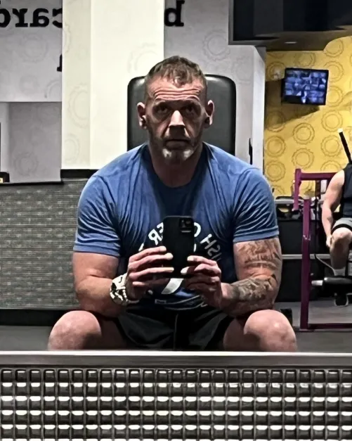 45 [M4F] Staying in Flower Mound Fri-Mon. Looking for a female for fun. by ThatGuyNJoCo