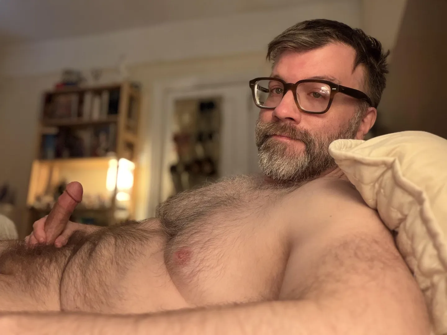 [46] Happy Saturday posted by VL1649