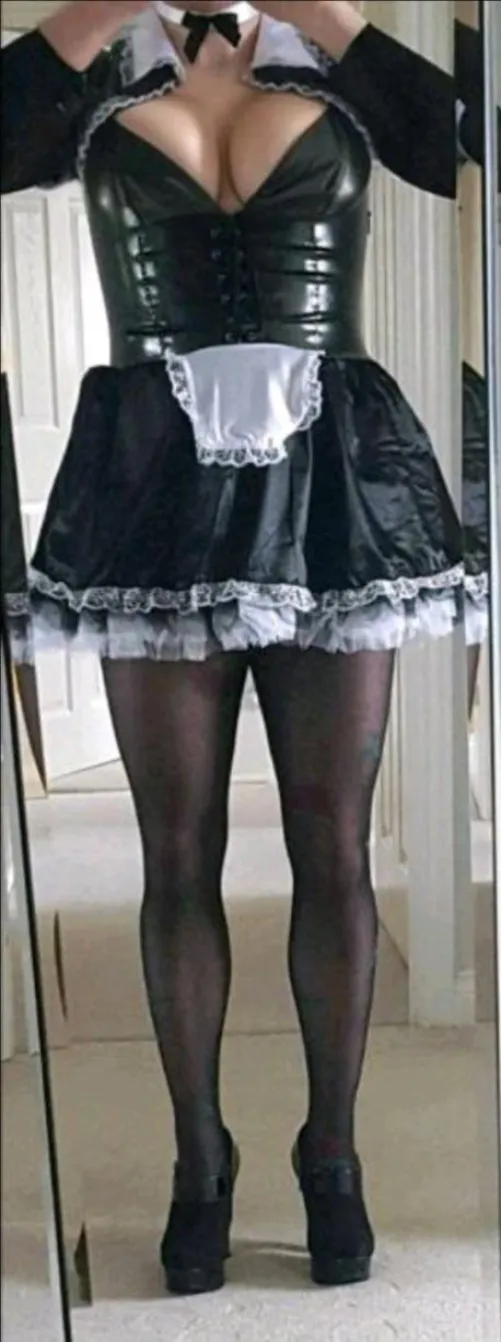 48, uk. Read my profile and at least a couple of previous posts. Then message me x by TraineeSissyUk1