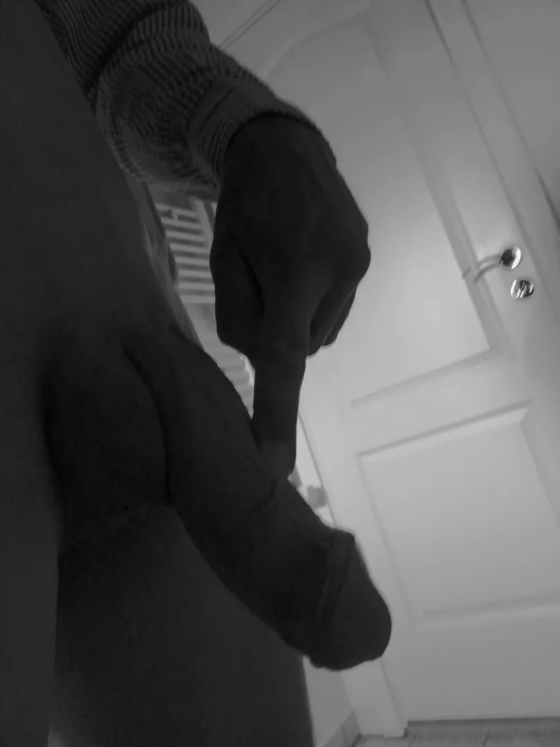 (49) It still can get a bit happy, despite being a granddad posted by Baconnor1234