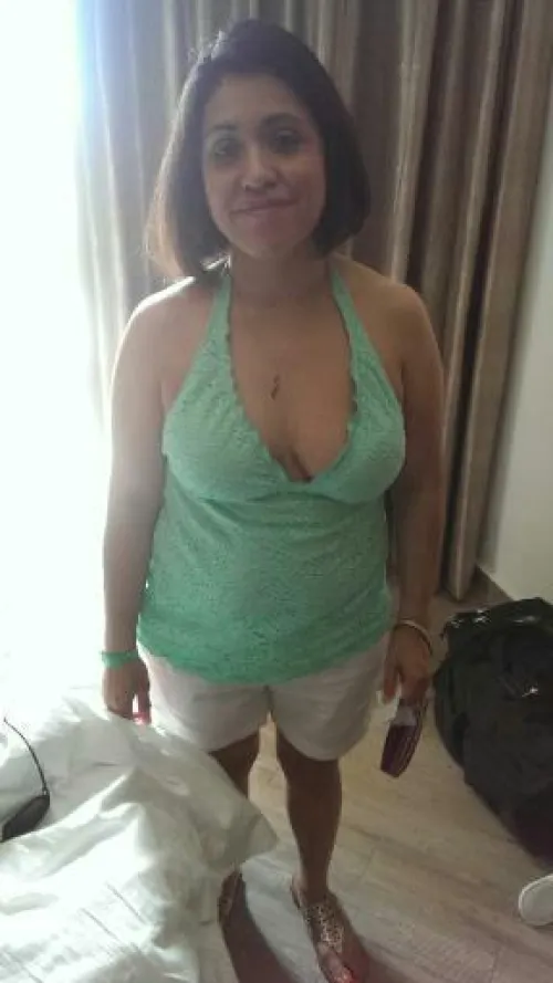 52 married latina in Houston TX by Houstonwoman54