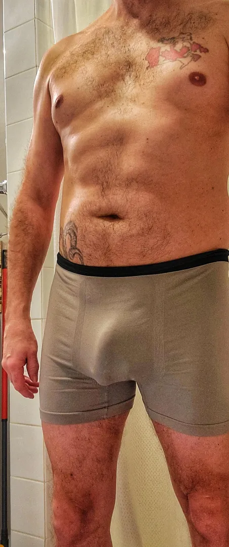 52 Straight Workin It posted by NorthernBare