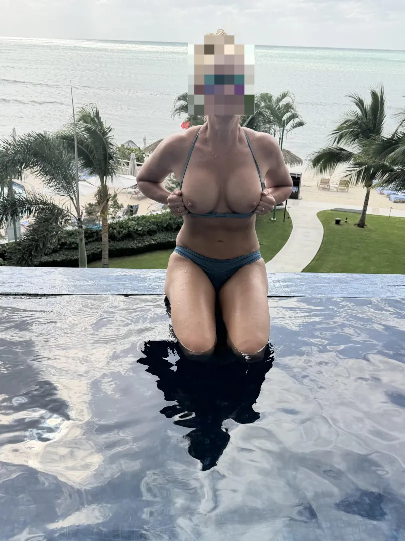 53 years old on vacation. posted by Wifey-sexy