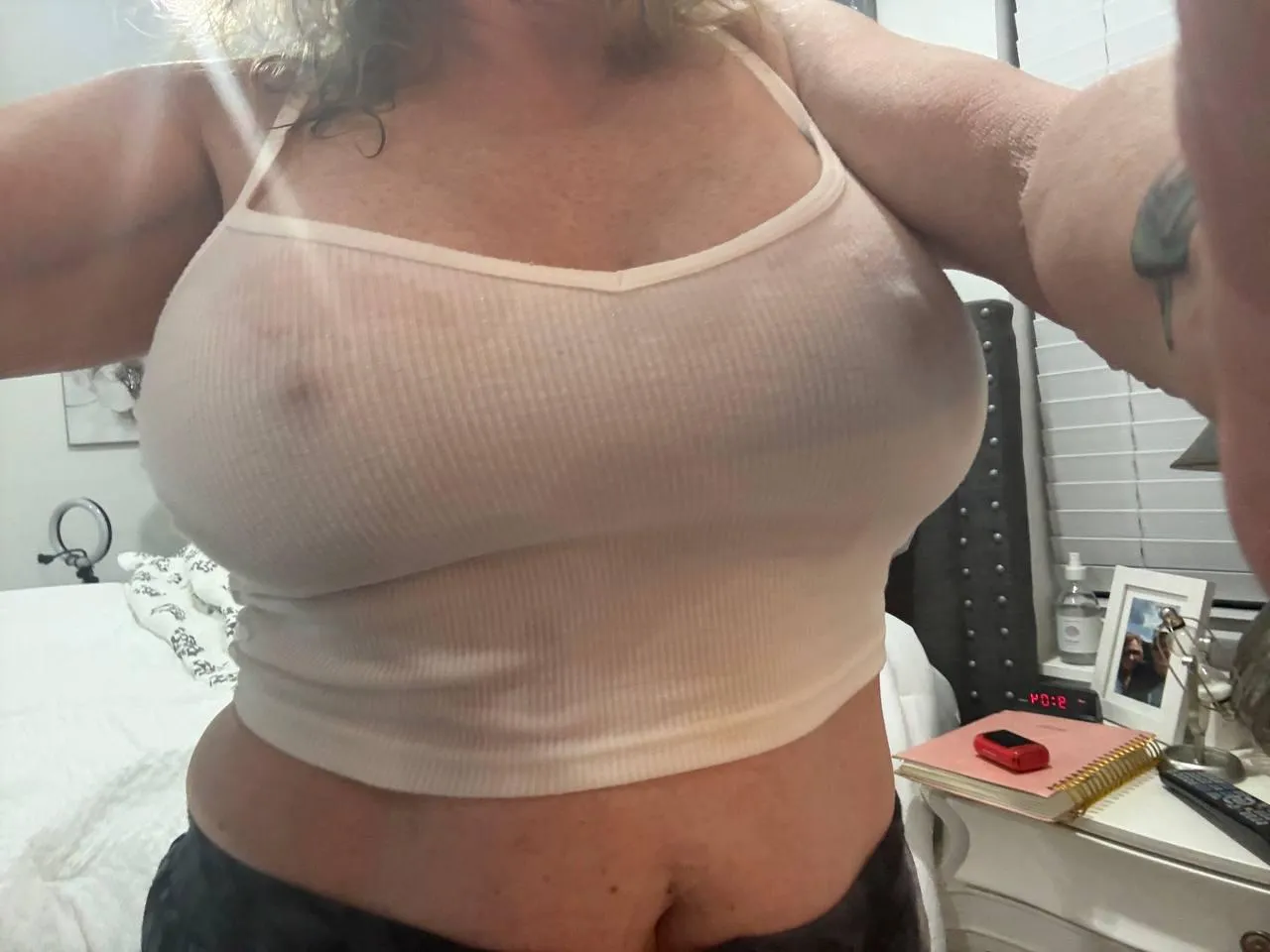 54 but widow, hit or ignore? Pls be honest posted by Full_Computer7723