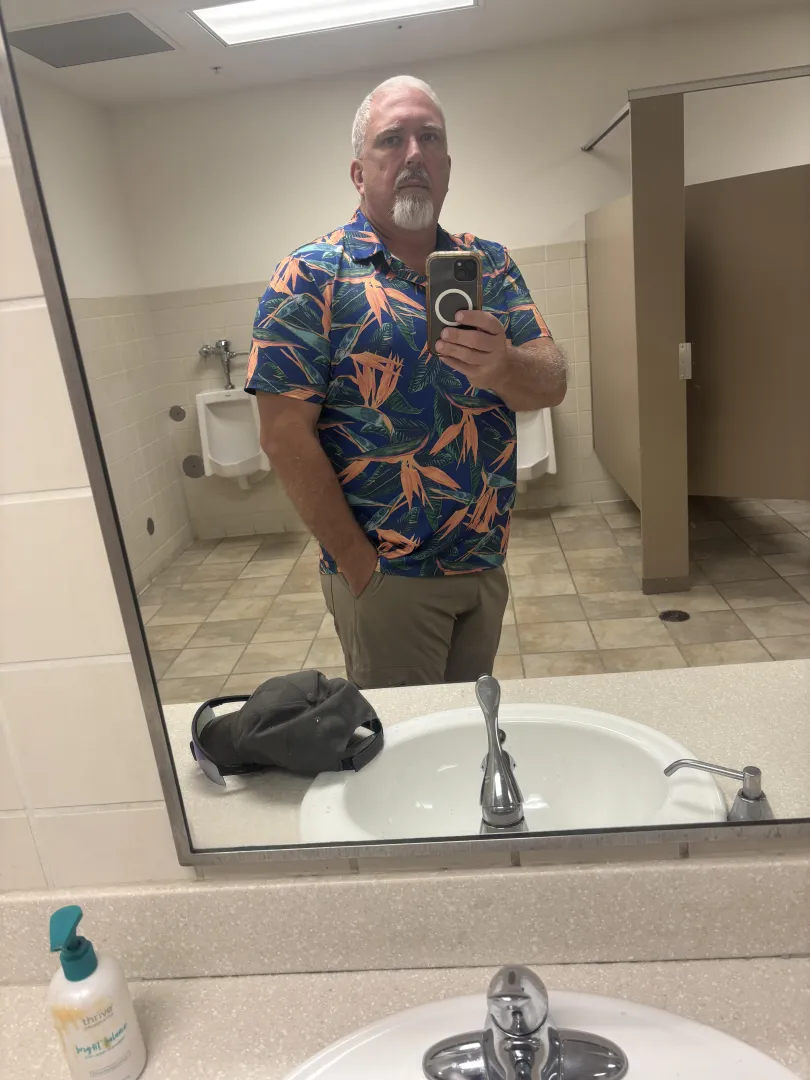 55 [M4F] looking for a hotwife or couple. posted by heightsbull1970