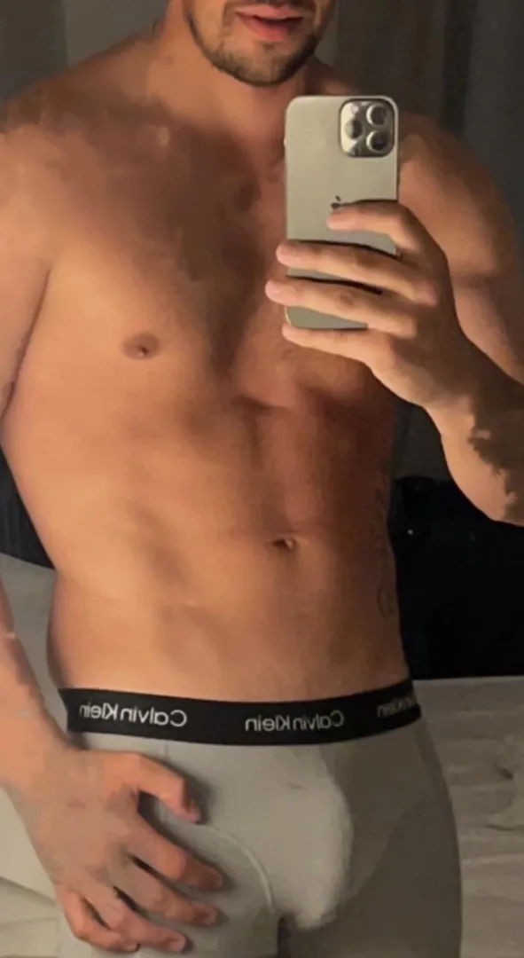 6’ could do with a hand posted by Nakd_Devil