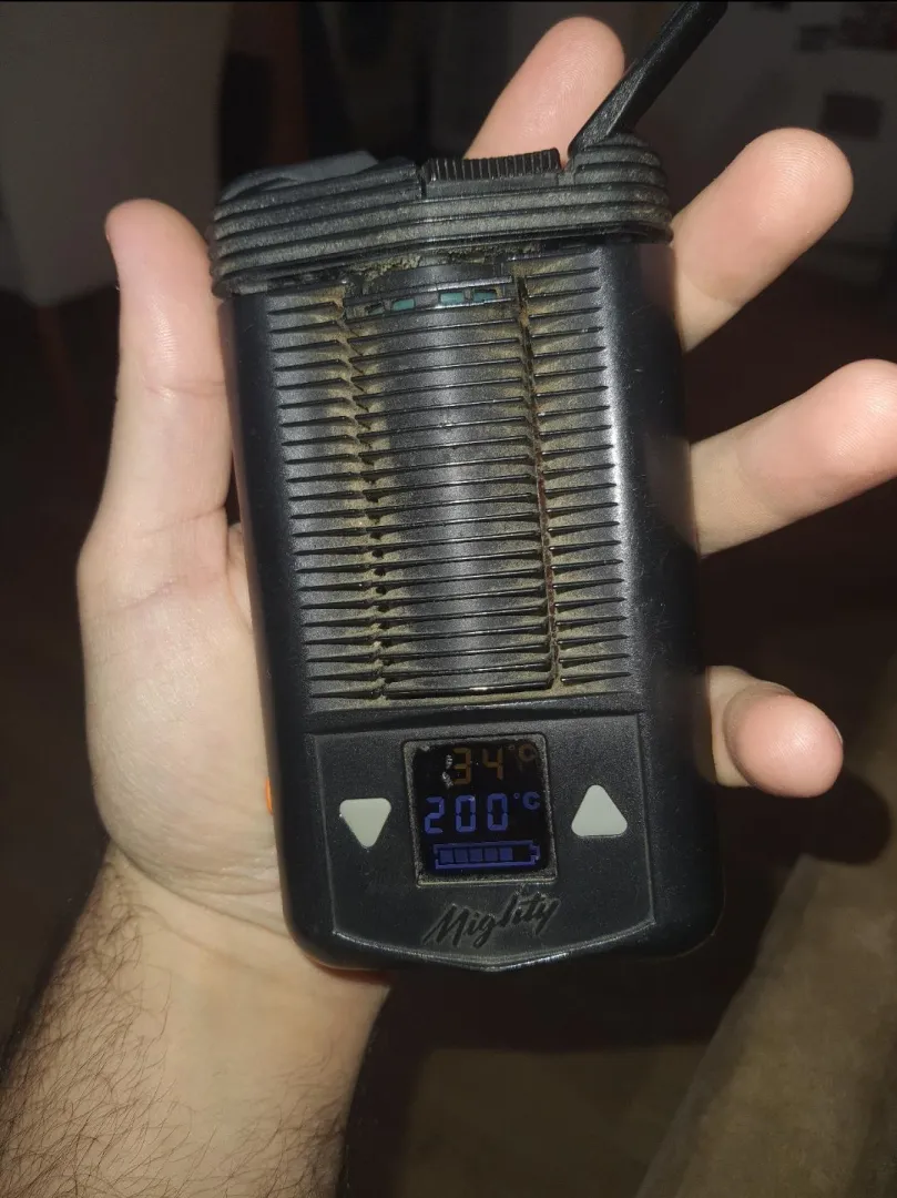 6 years old mighty. Getting scarred. posted by Noam92