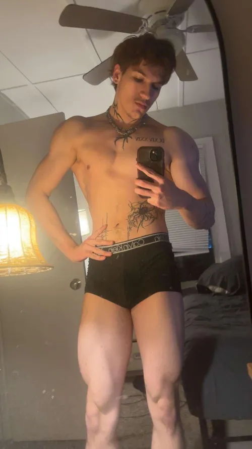 6’3 emo legs <3 by dustinlangan