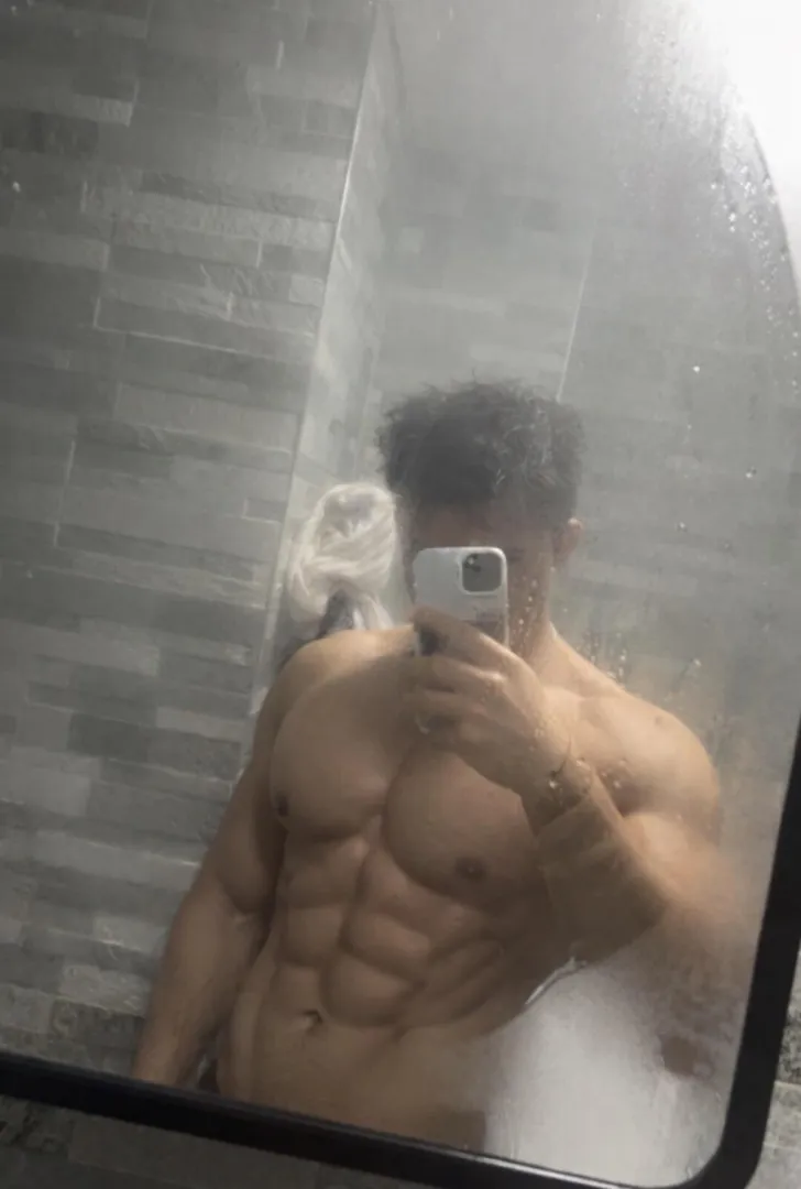 6ft4 professional wallet drainer posted by Queasy_You_4940