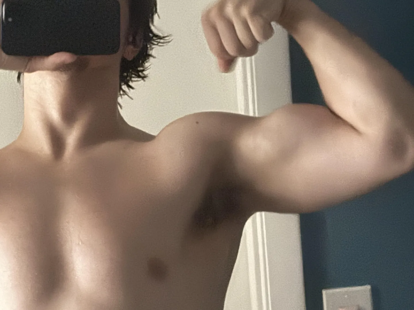 7 inches 6’0 and handsome hmu posted by FLbwc4you