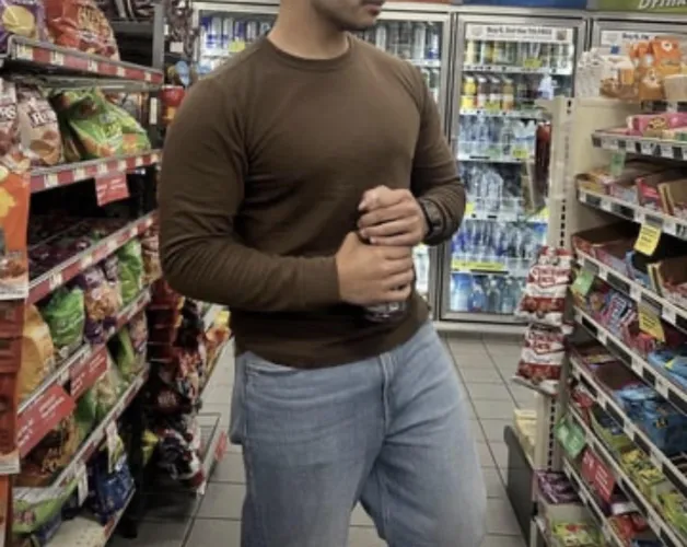 [90041] 21m college guy, looking for tonight, be able to host, want to be massaged by Mysterious_Battle171