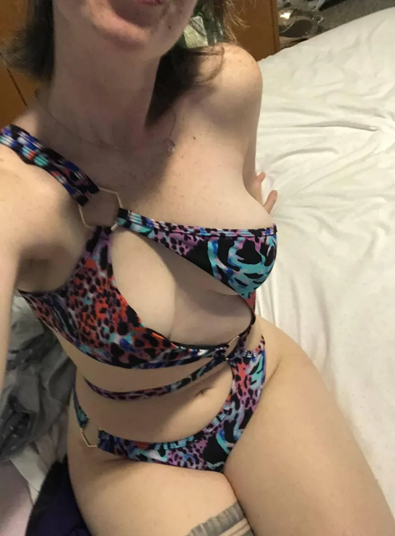 A closer view of this one piece posted by hot_silver_vixen