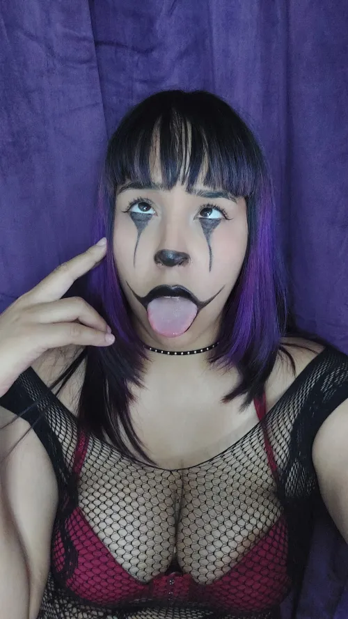 A fun little clown by Nova20251