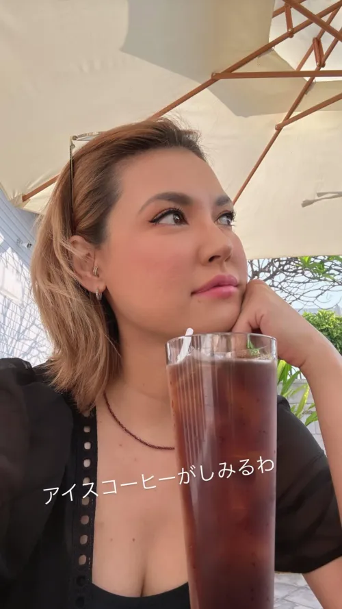 A goddess among us by PointGradient