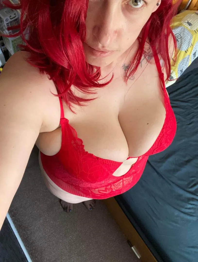 A good one of the wife posted by Wooden_Working_7378