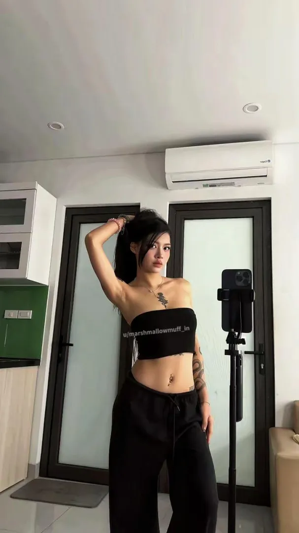 a goth midriff can solve everything posted by marshmallowmuff_in