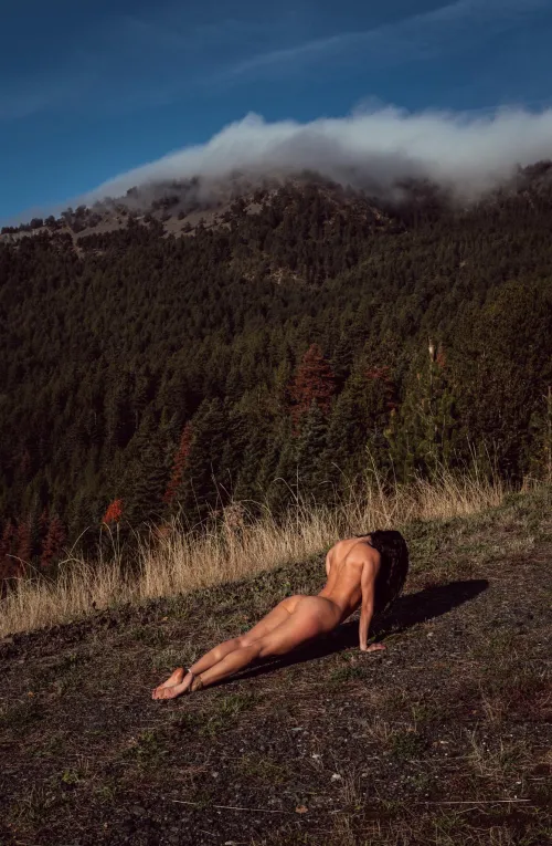 A Greek Nymph by EriYogaX