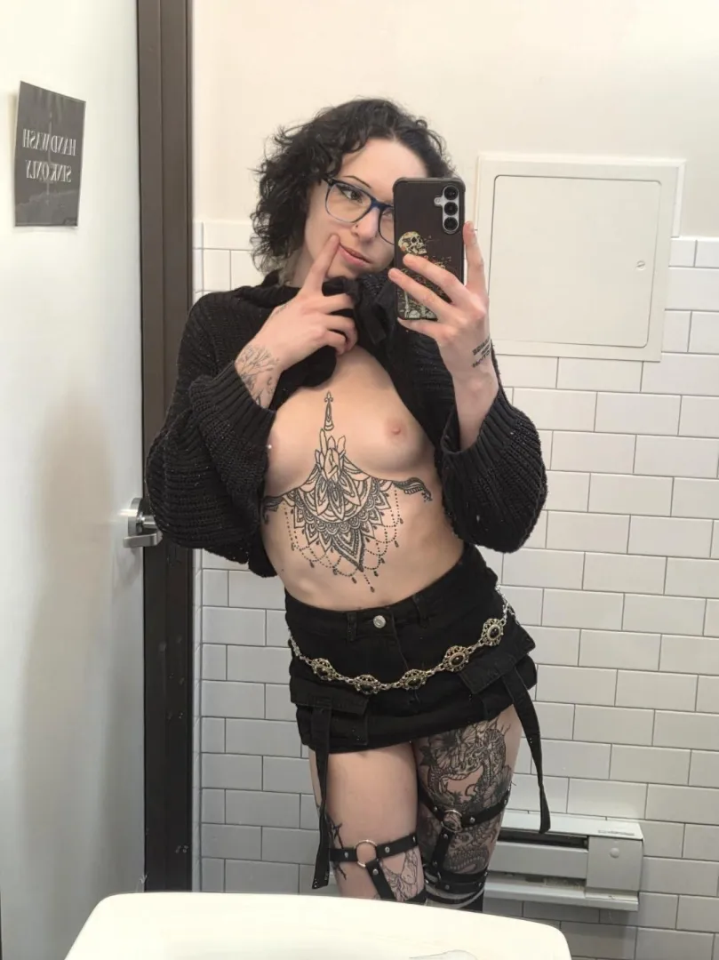 A handful is all you need posted by emilyofthewoods