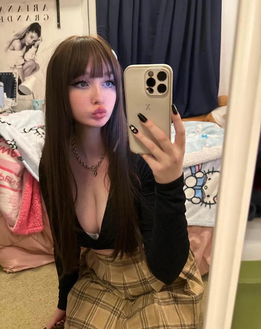 a handful? try two posted by petiteschoolgirlxo