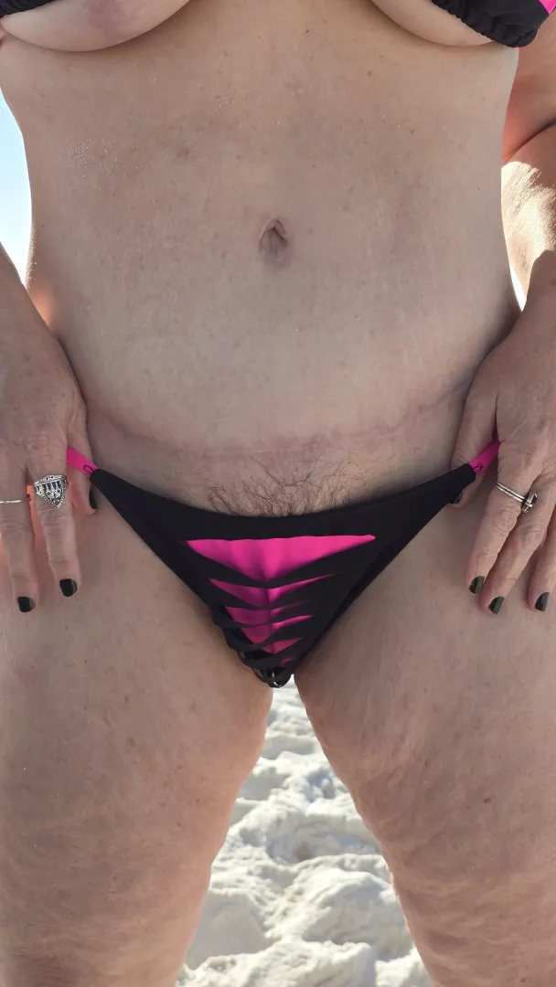 A lil peek at the beach. posted by daddyslilboobutt