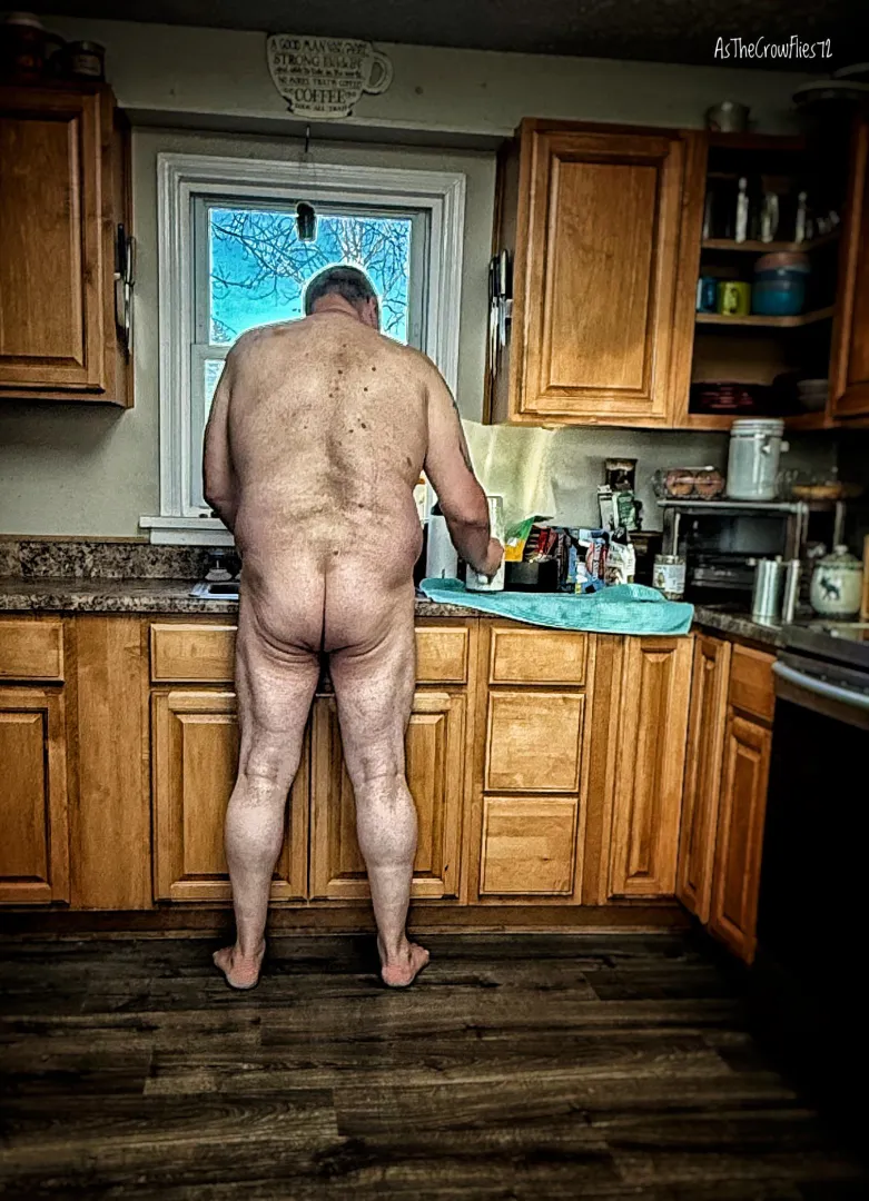 A little cleanup in the kitchen posted by AsTheCrowFlies72