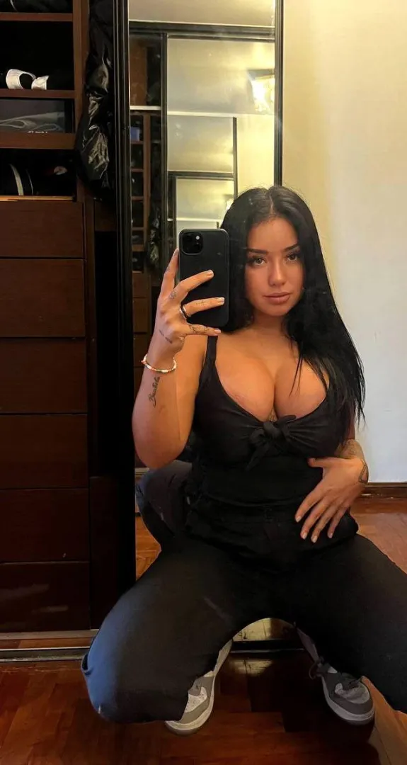 a little fitted posted by Low_Pension4420