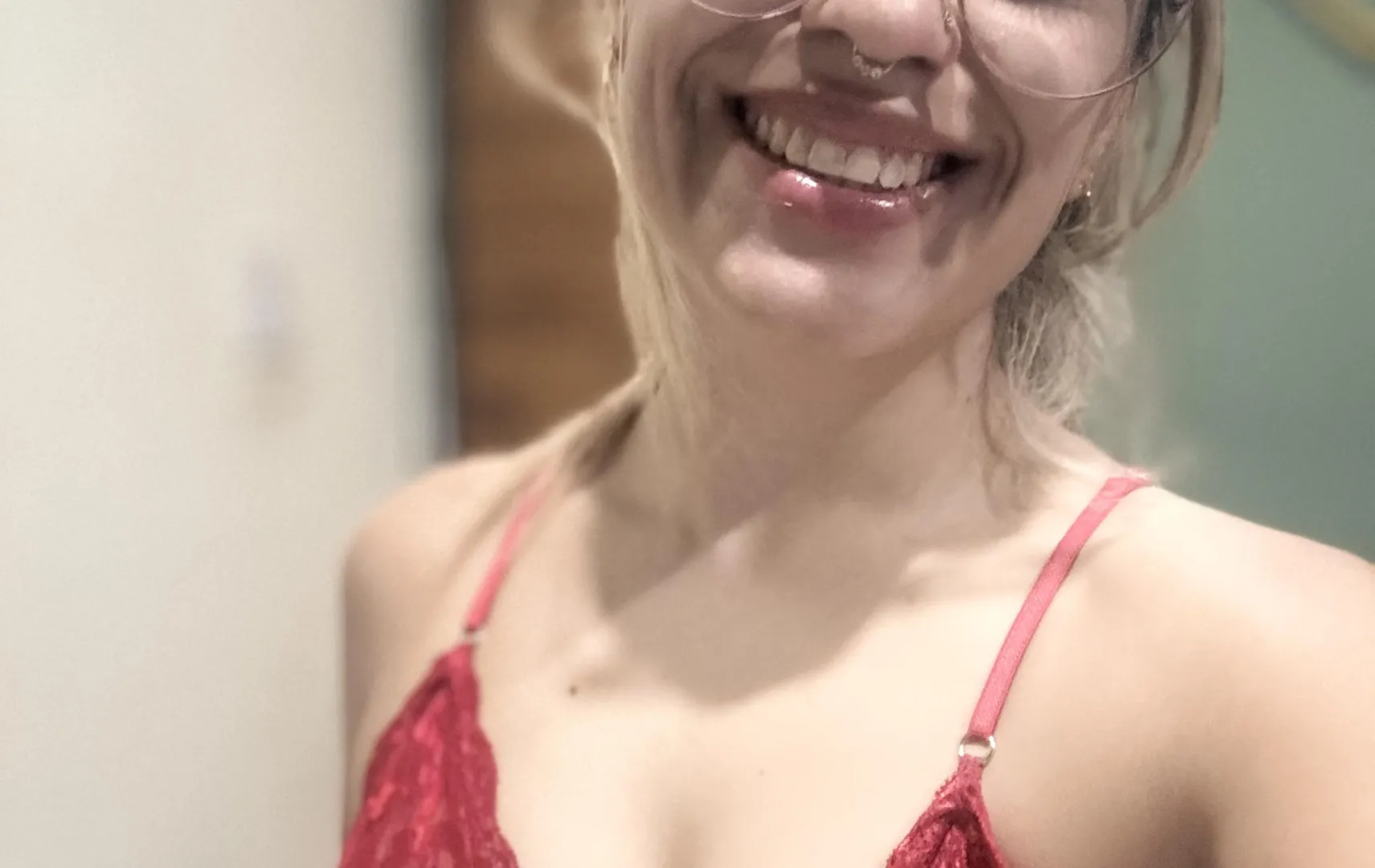 a little gloss and a giant smile posted by Inestabley32