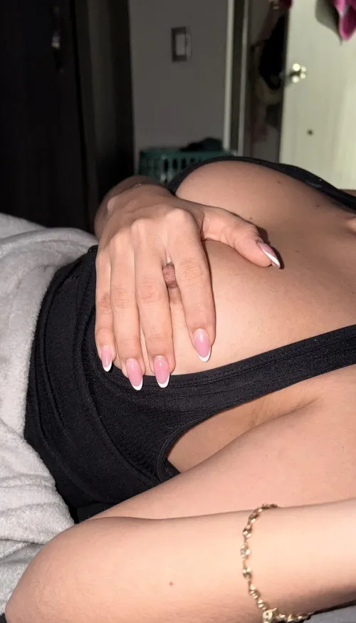 A little hold by Milihenao