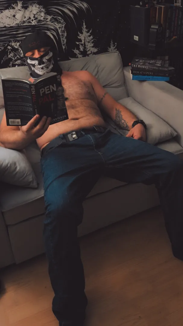 A little light bed time reading posted by 8GrayBeard6