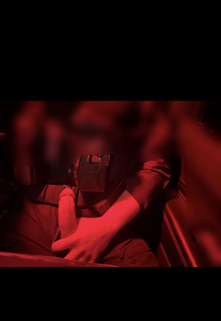 A little red light therapy does the body good (27) posted by wyatt9513