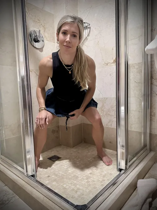 A little yellow streak before dinner by Vixen_diva42