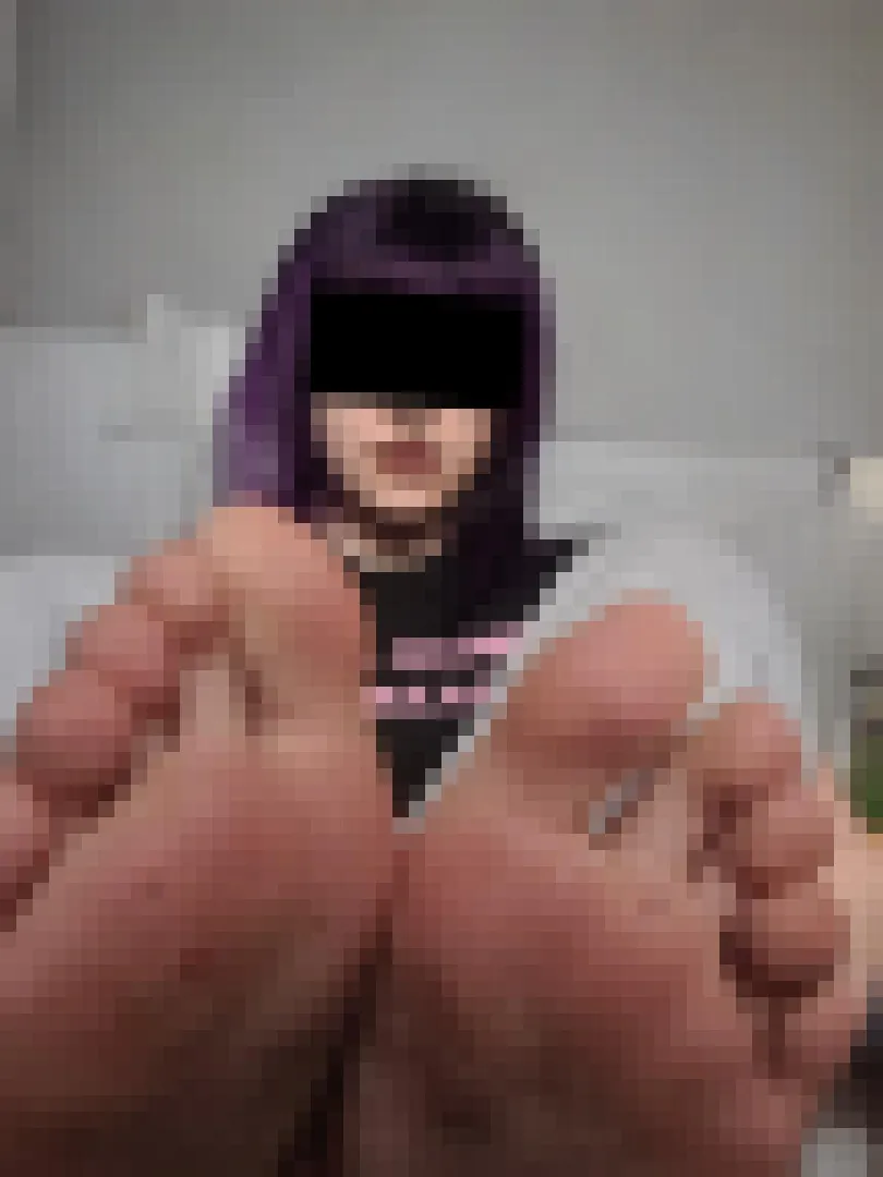 A loser like you deserves nothing. Now say thank you. posted by goddessstar20