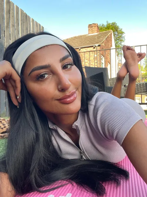 a man who’s into feet is the one who catches my attention and make my nips so hard. by Old-Analyst-9584