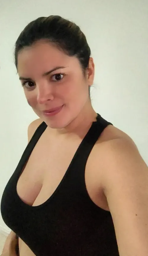 A MILF who knows how to relax… and make you melt by Chemical-World-802