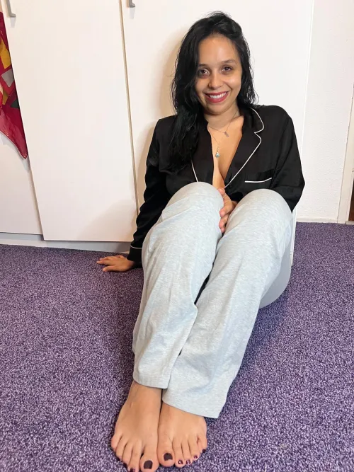 A milf with 25 ys old, True I was too fast but still sexy and naughty enough by Galadriel69_