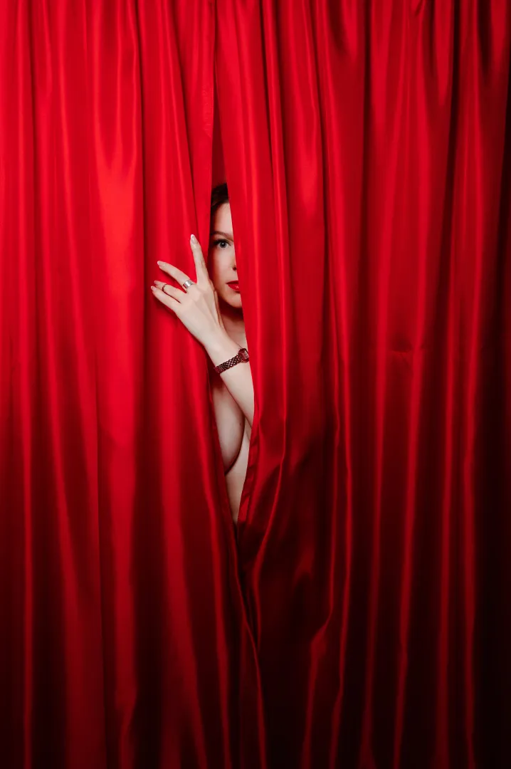 A moment before the show posted by TheVickeeMuse