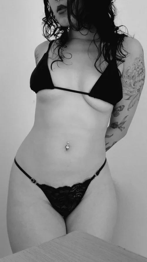 a pic for you to start your day better ♥️✨ by lexita2