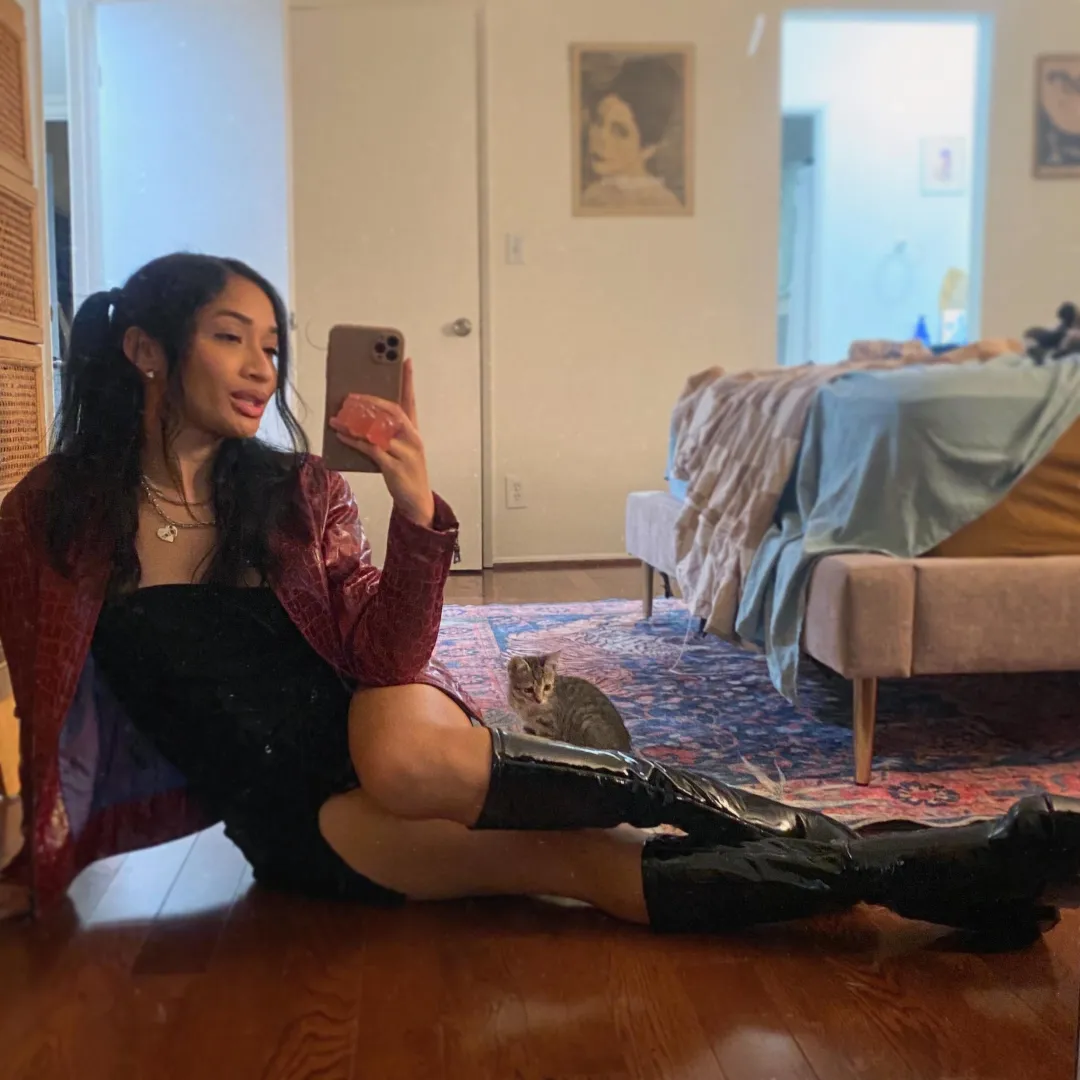 A picture of me and my little pussy posted by AveryBlvck