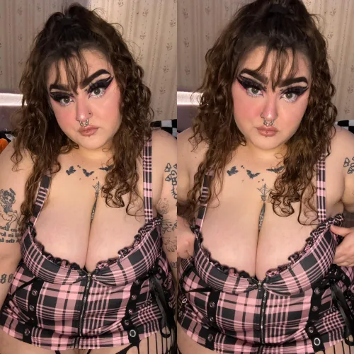 a pink Princess  by PhatManEater2001