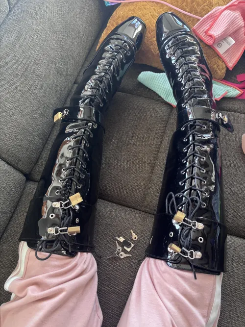 A pleasant afternoon by Hungry-Being903