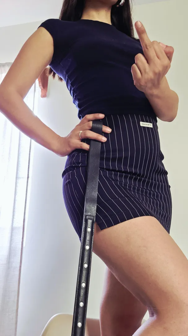 A silent, elegant gesture that screams 'you are nothing'. posted by Thesultrybrat